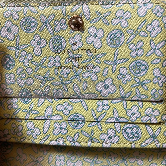 Louis Vuitton Monogram Fleuri Insolite Wallet PM - Picture 7 of 12